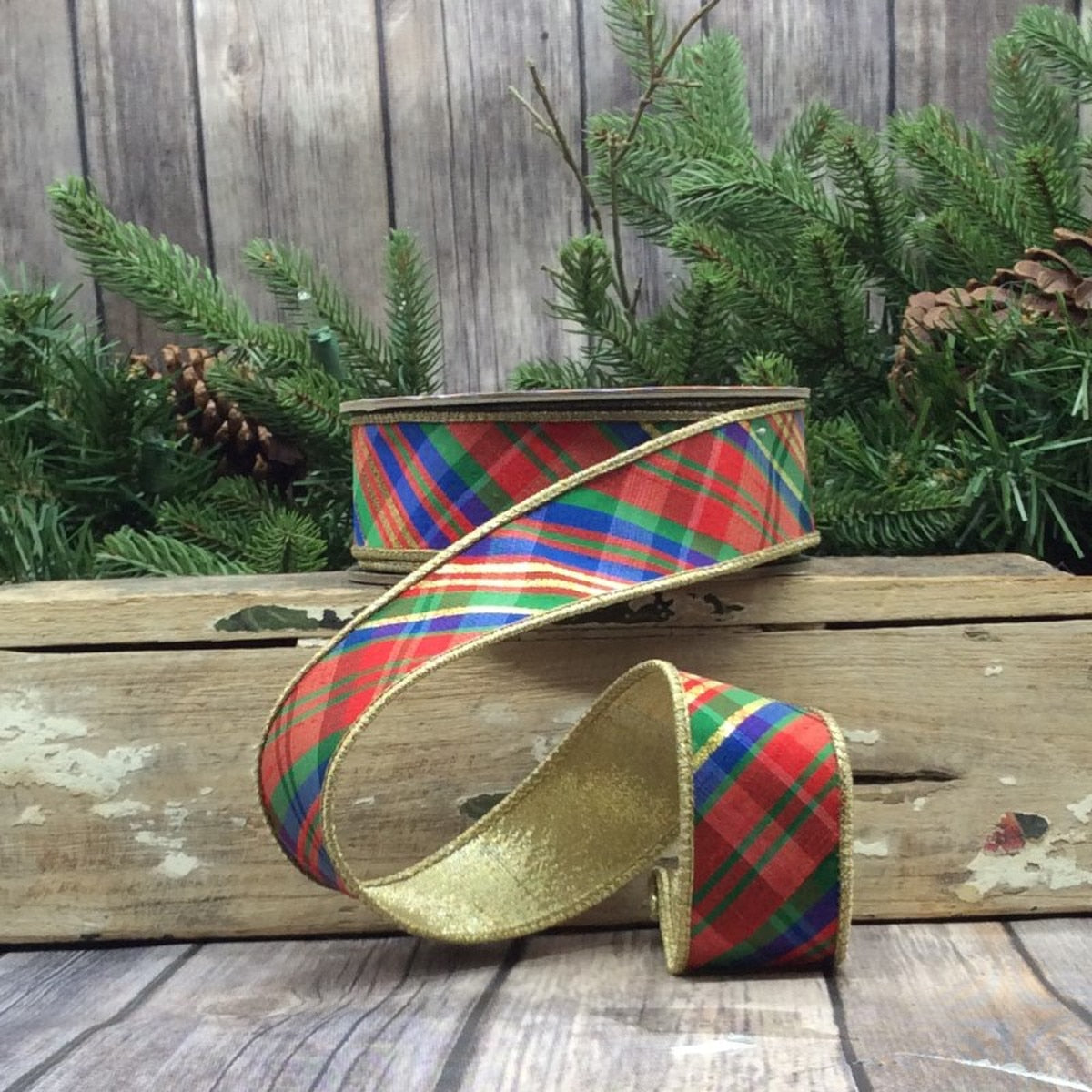 Plaid Christmas Ribbon with Gold Backing & Wired Edges – Holiday Decorating & Gift Wrapping